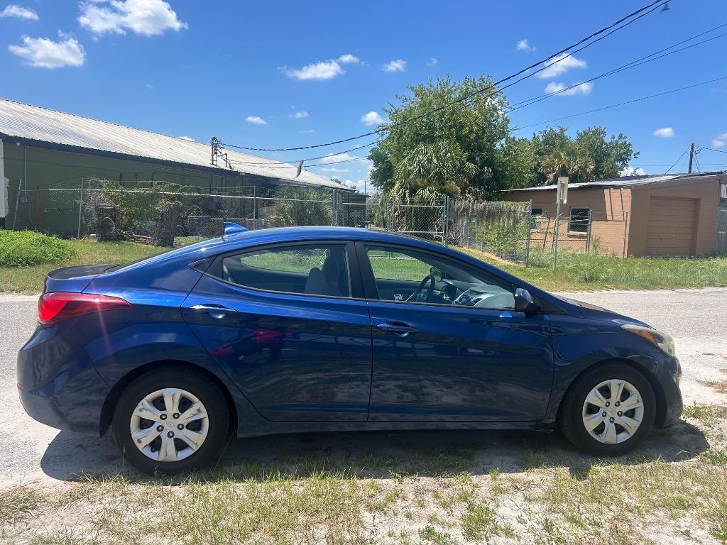 2016 Hyundai Elantra - $7,900
