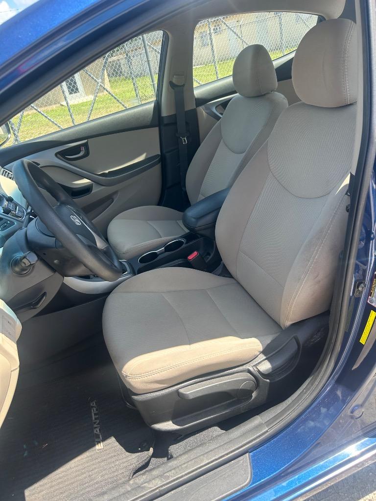 2016 Hyundai Elantra - $7,900