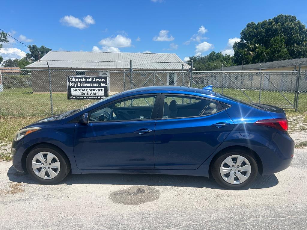 2016 Hyundai Elantra - $7,900
