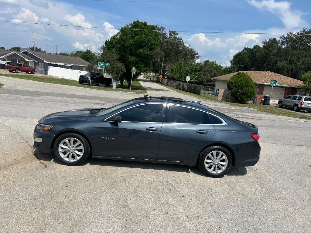 2019 Chevrolet Malibu - $11,300