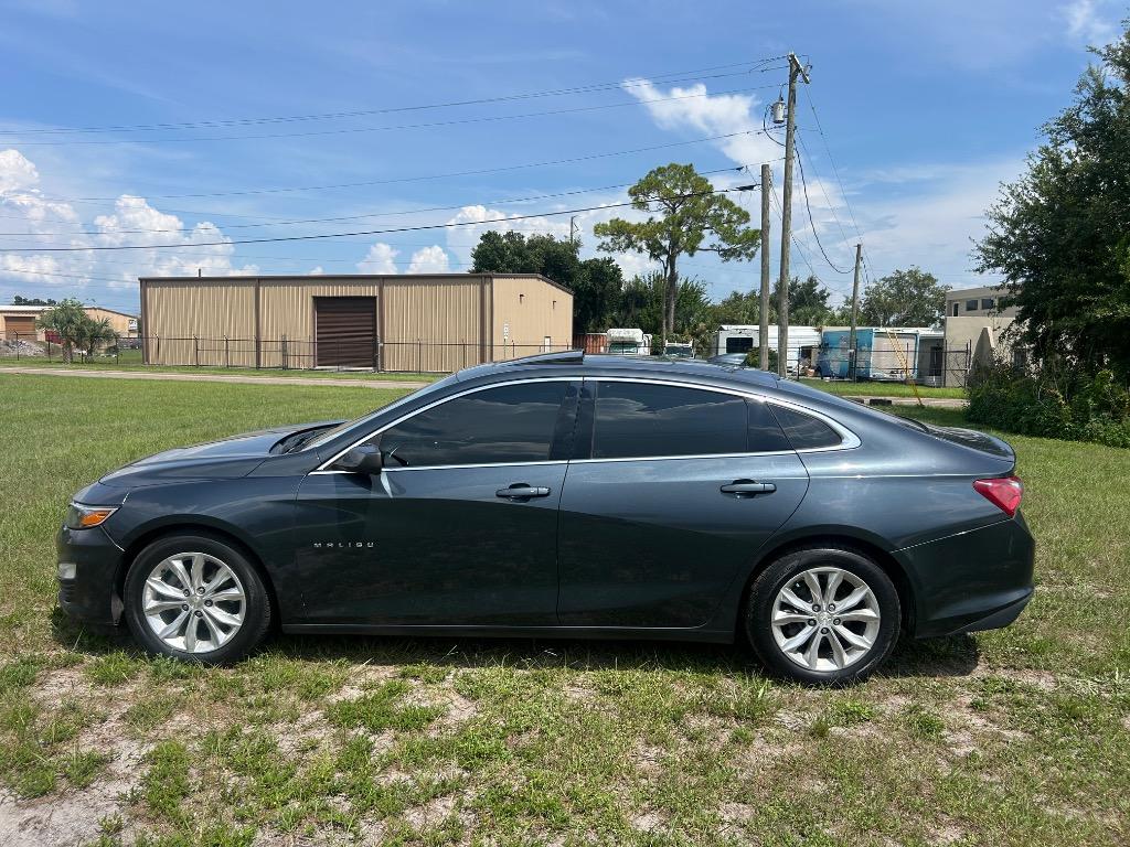 2019 Chevrolet Malibu - $11,300