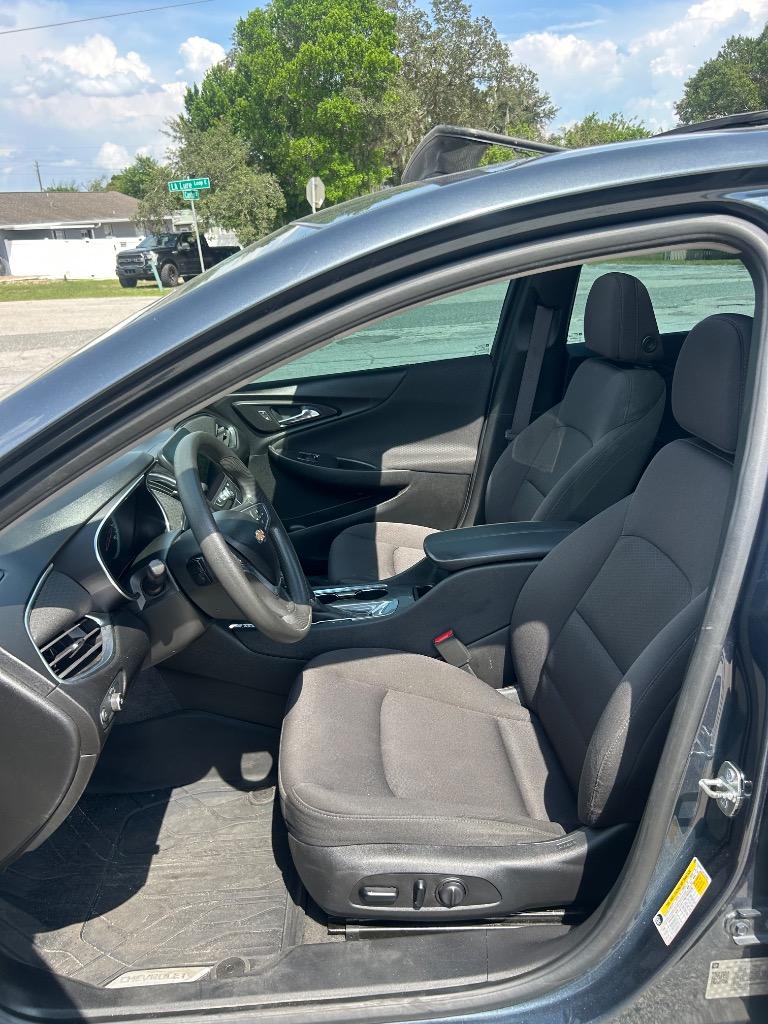 2019 Chevrolet Malibu - $11,300