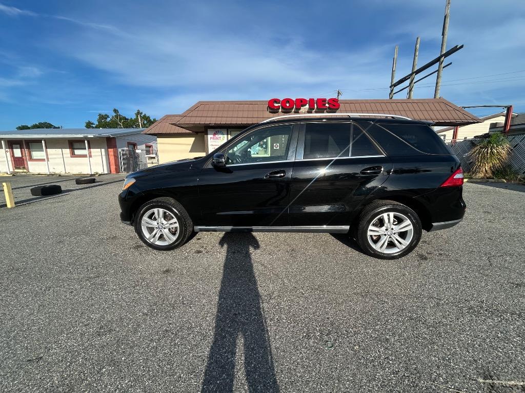 2014 Mercedes-Benz Ml-class - $8,900