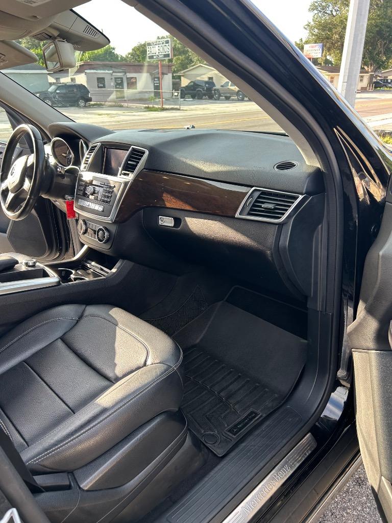 2014 Mercedes-Benz Ml-class - $8,900