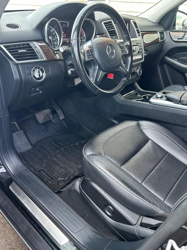2014 Mercedes-Benz Ml-class - $8,900