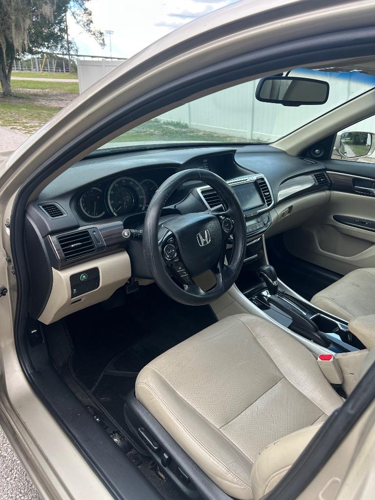 2016 Honda Accord - $10,600