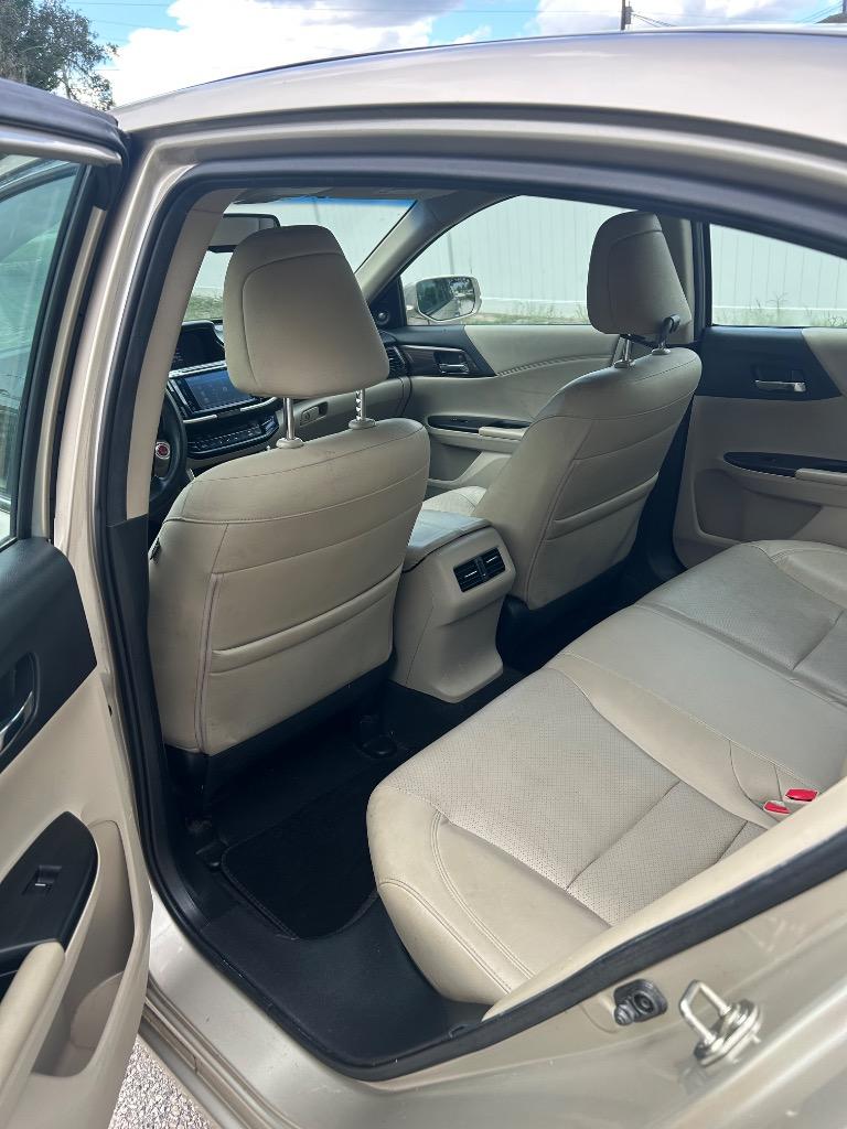 2016 Honda Accord - $10,600