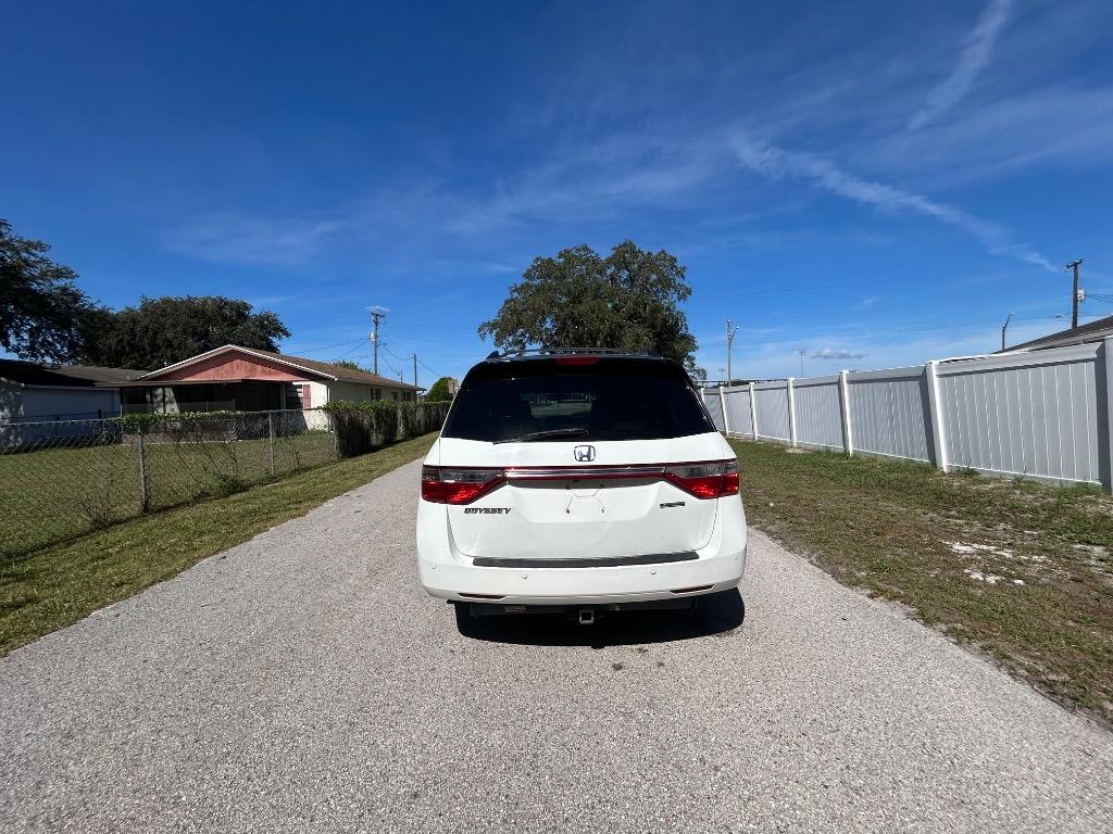 2011 Honda Odyssey - $5,300