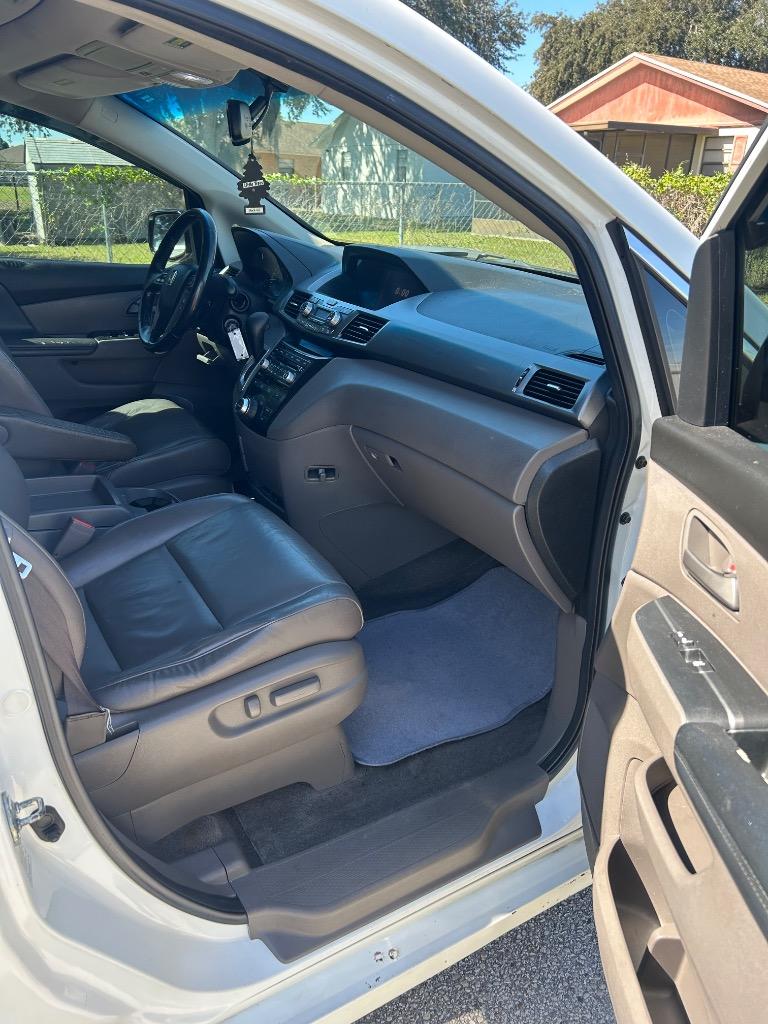 2011 Honda Odyssey - $5,300