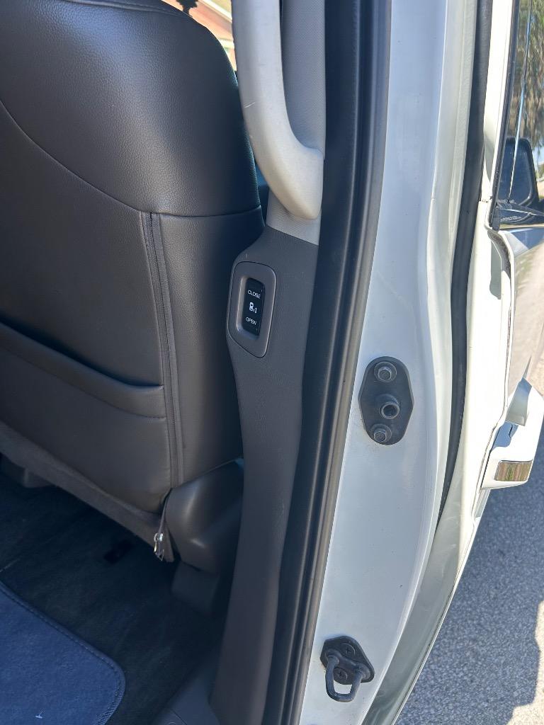 2011 Honda Odyssey - $5,300