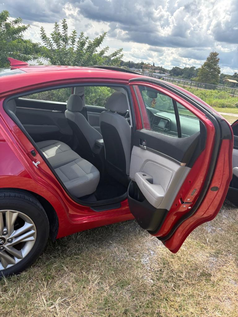 2020 Hyundai Elantra - $7,500