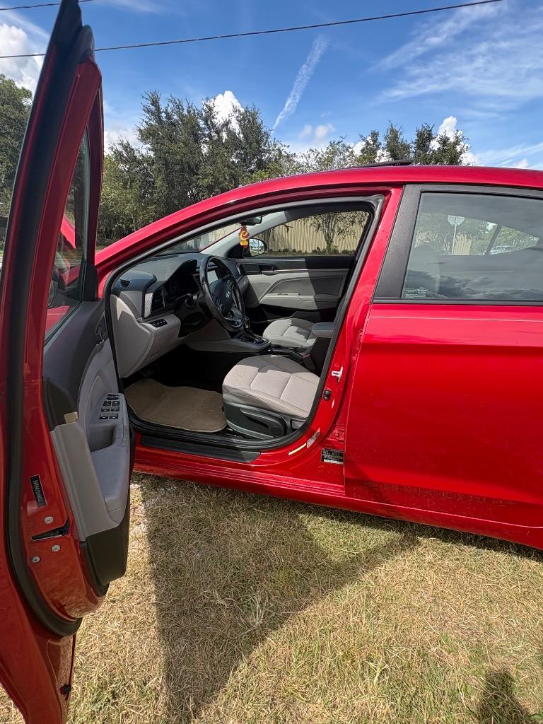 2020 Hyundai Elantra - $7,500