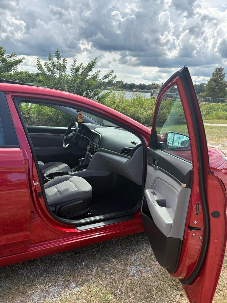 2020 Hyundai Elantra - $7,500