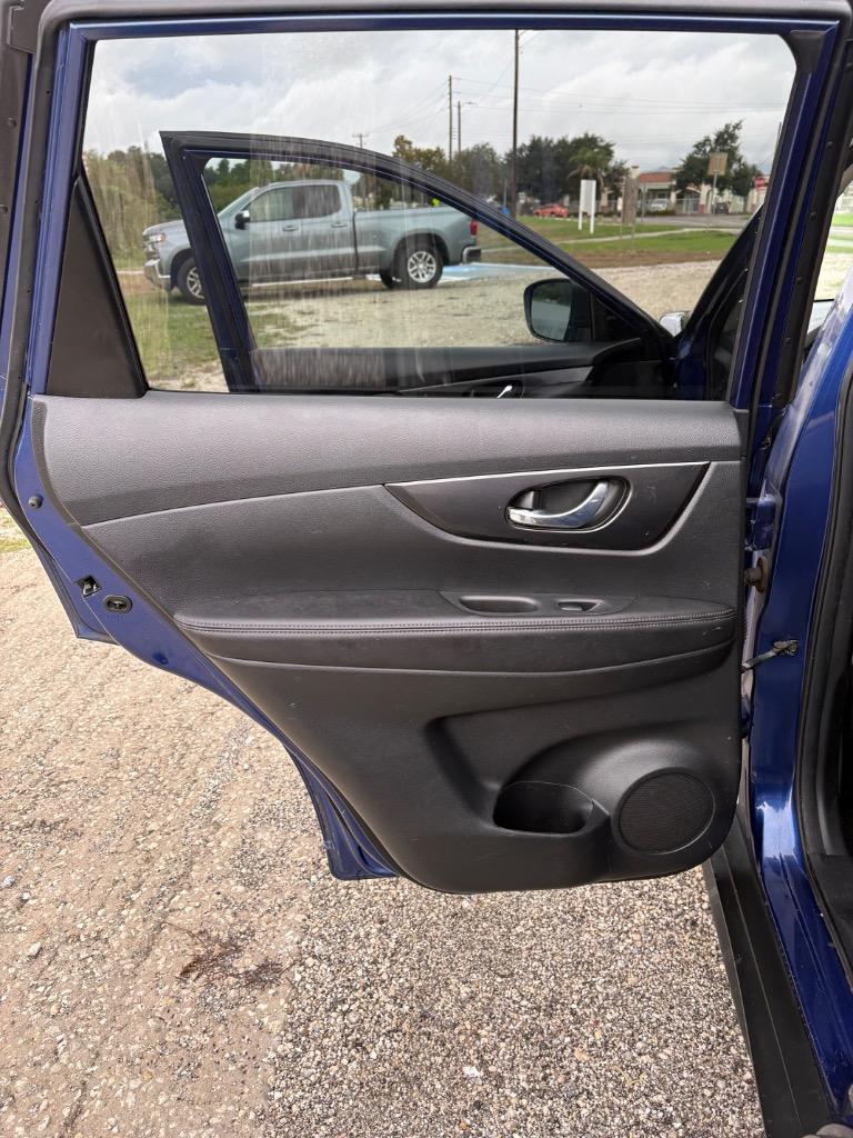 2018 Nissan Rogue - $5,900