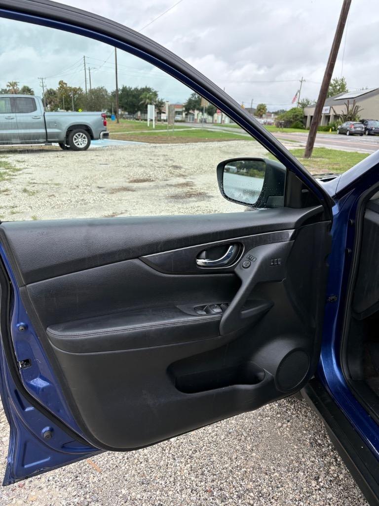 2018 Nissan Rogue - $5,900