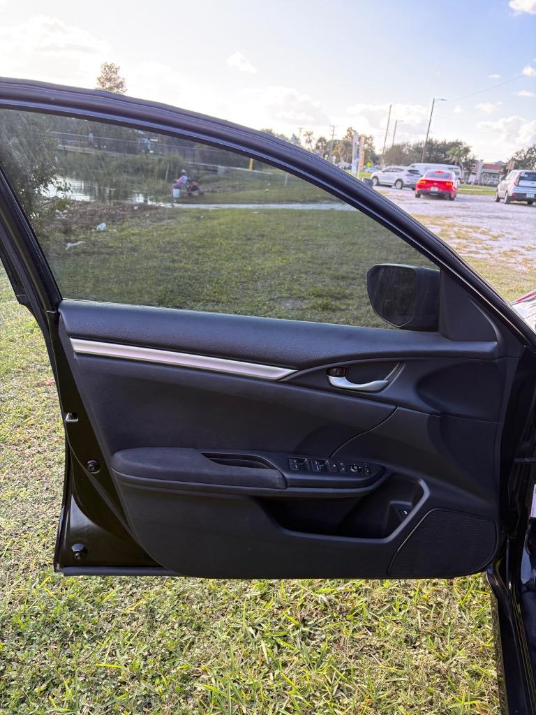 2018 Honda Civic - $9,500