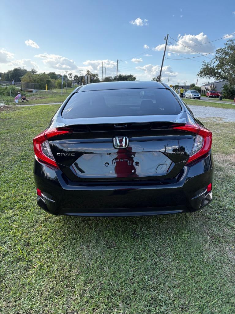 2018 Honda Civic - $9,500