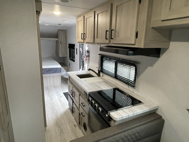 2024 Forest River Surveyor Legend - $17,995