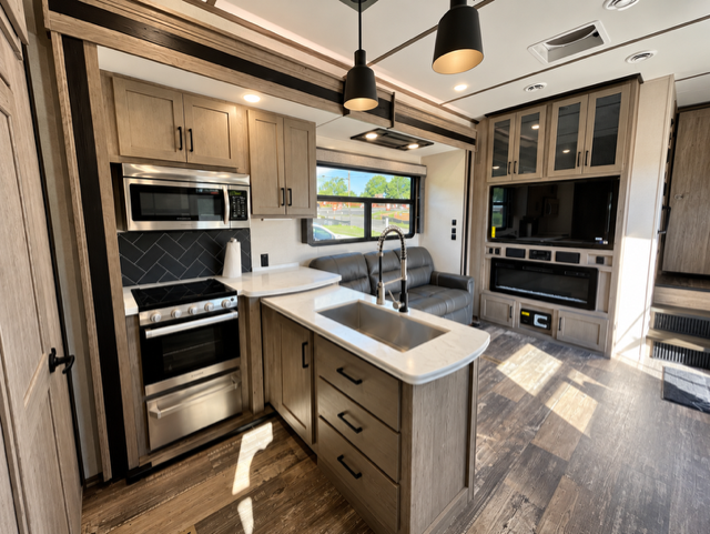 2021 Keystone Keystone - $59,995