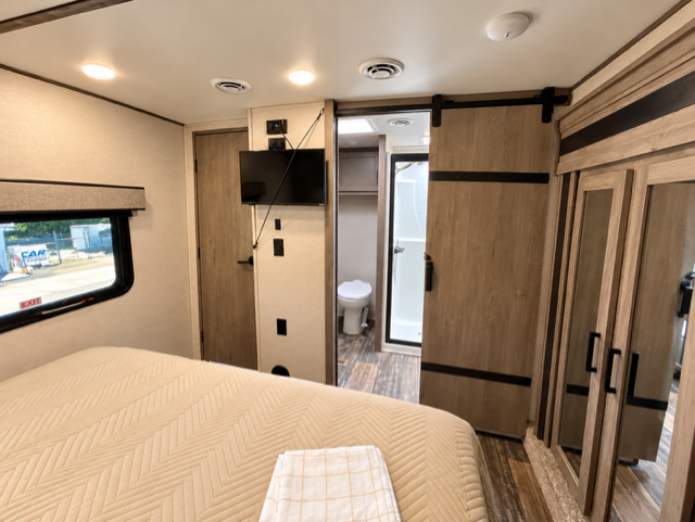 2021 Keystone Keystone - $59,995