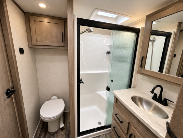 2021 Keystone Keystone - $59,995