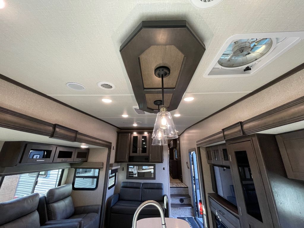 2022 Grand Design Recreational Reflection - $36,995