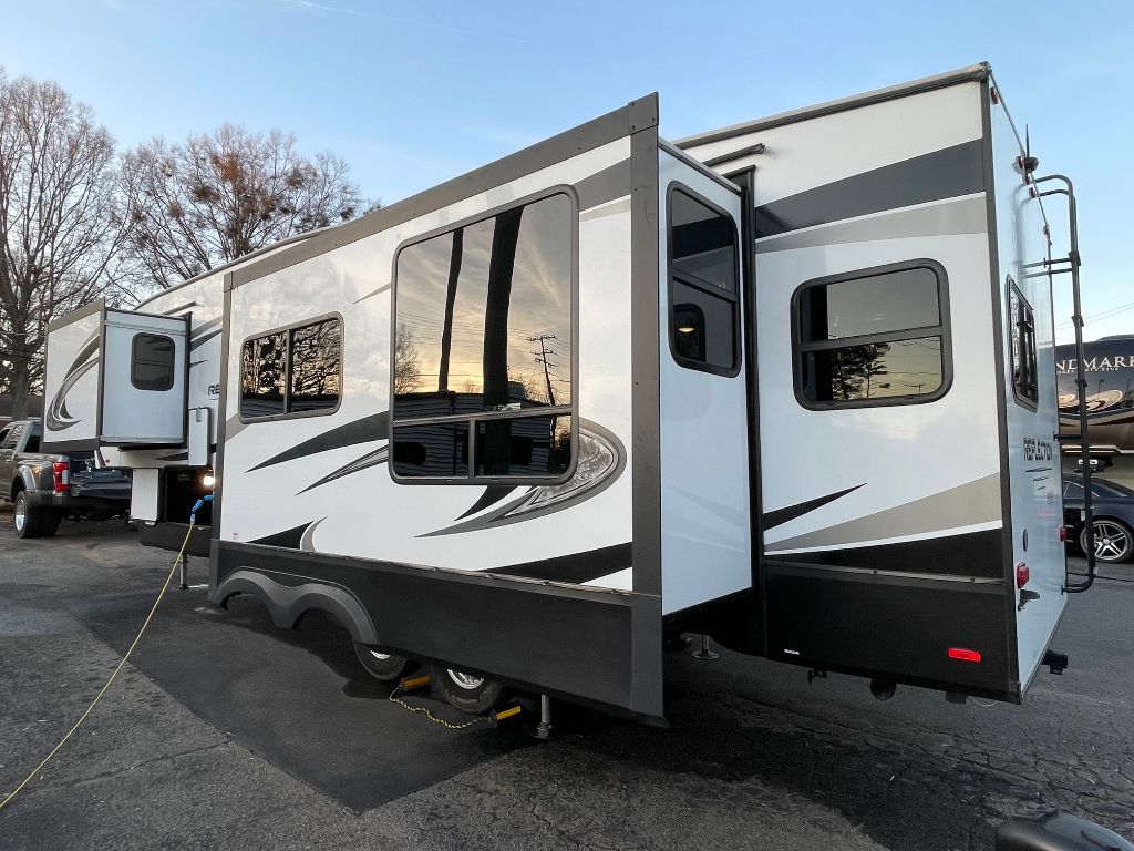 2022 Grand Design Recreational Reflection - $36,995