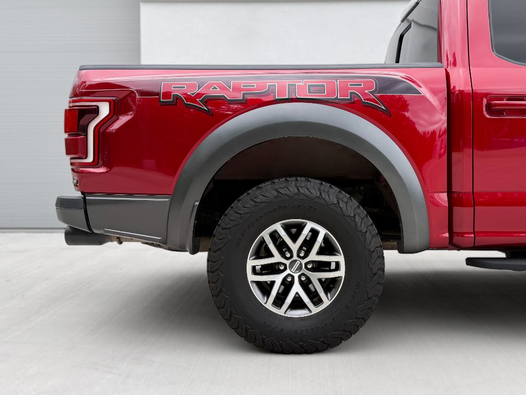 2018 Ford F-150 - $33,995