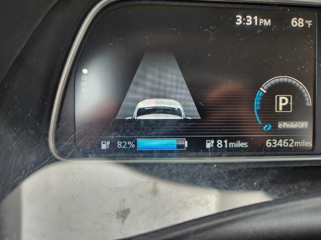 2018 Nissan LEAF SV photo