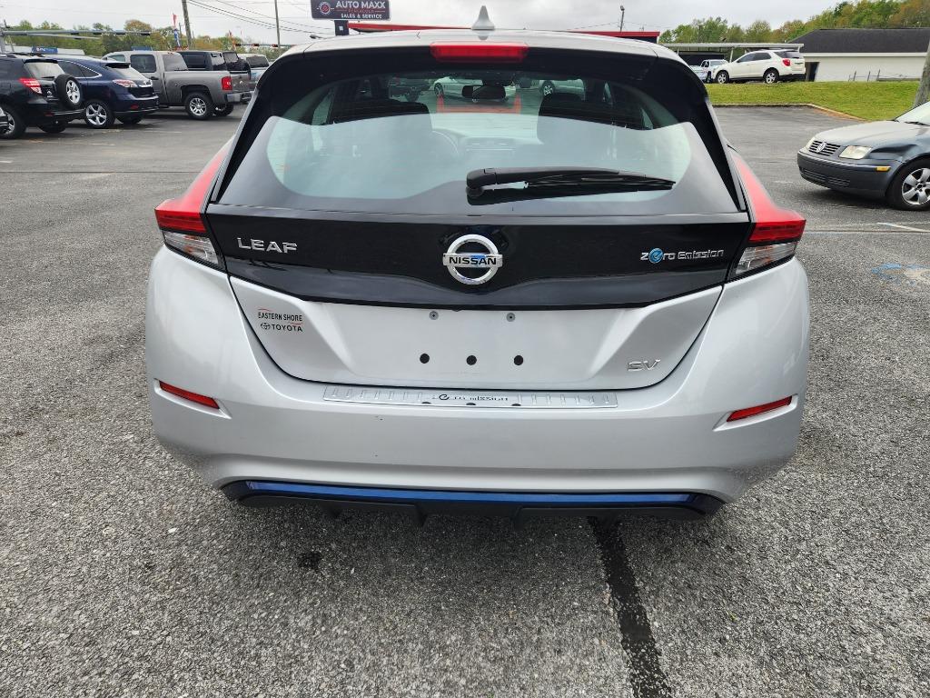 2018 Nissan LEAF SV photo