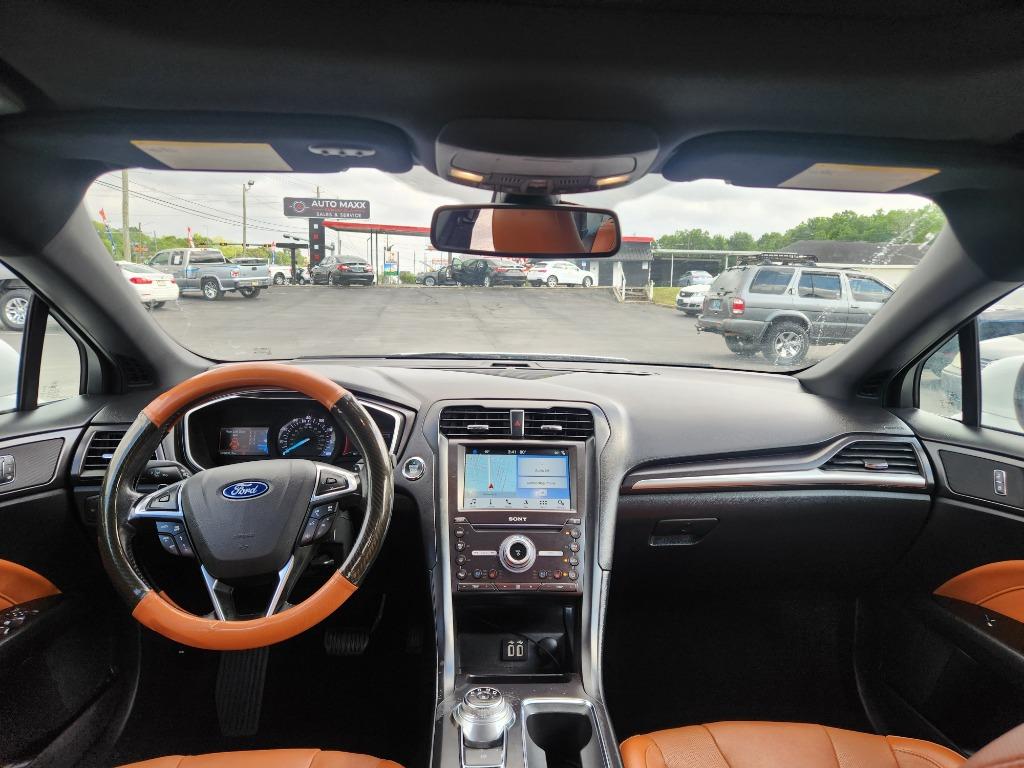 2019 Ford Fusion Titanium photo