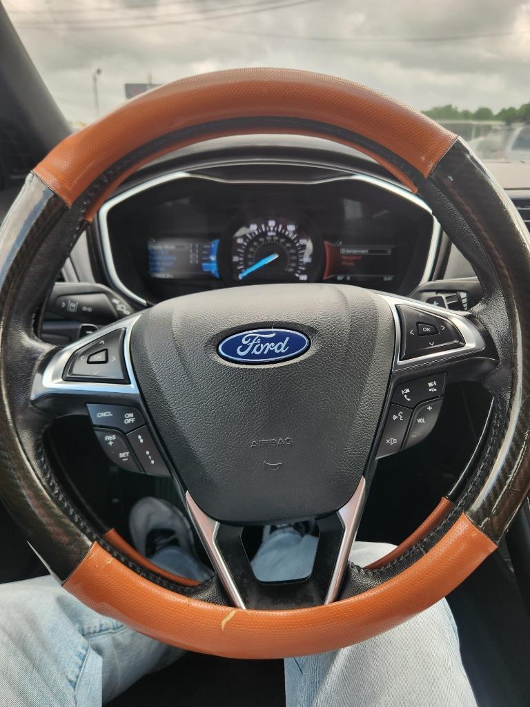 2019 Ford Fusion Titanium photo
