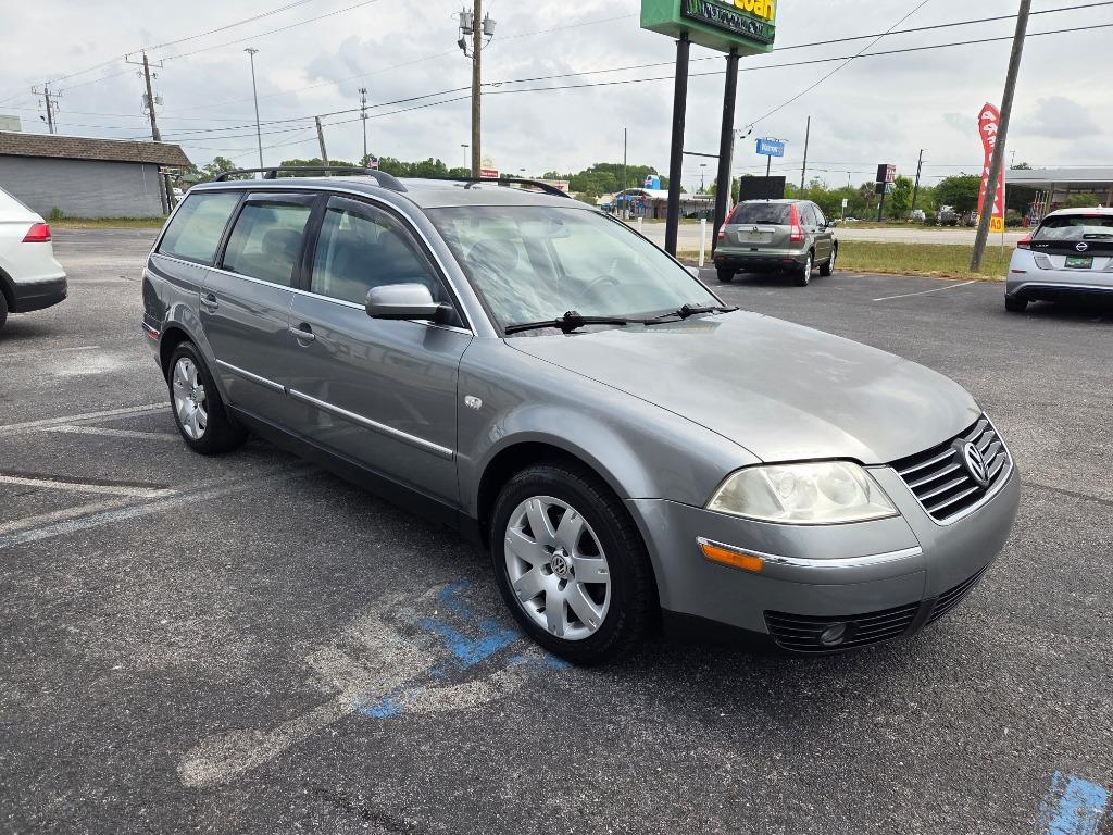 2003 Volkswagen Passat GLX photo