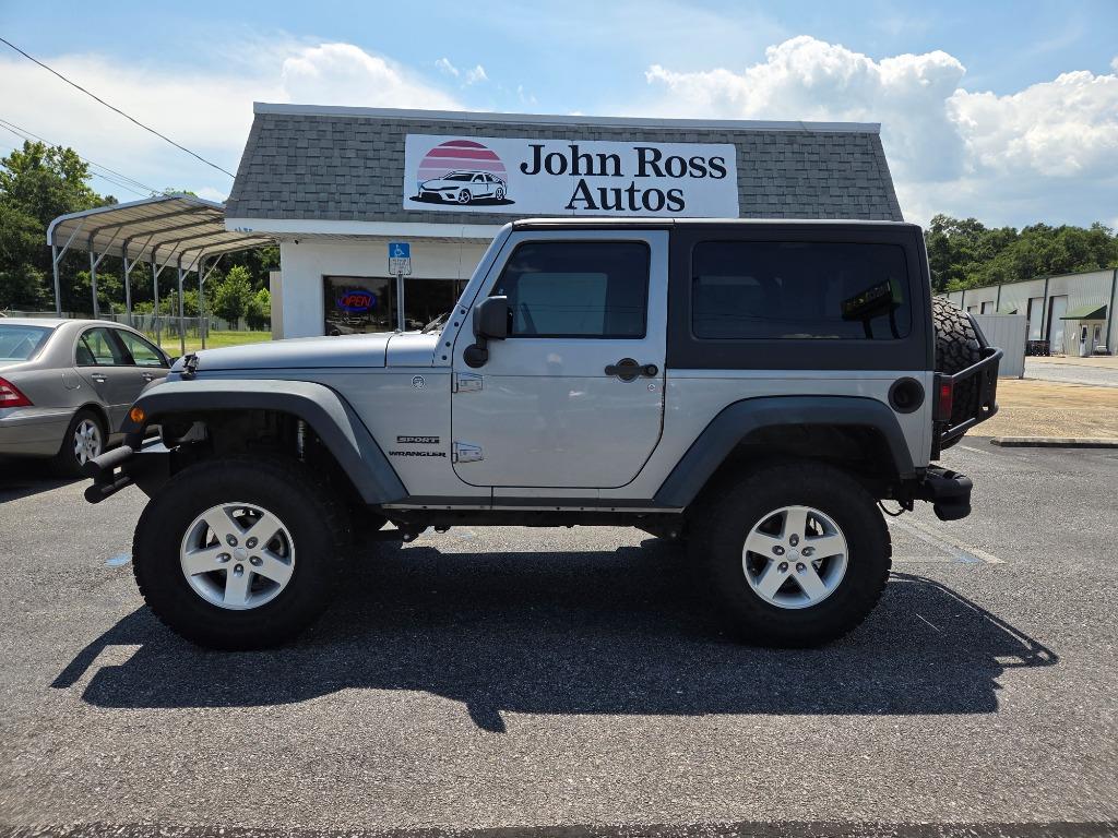 2015 Jeep Wrangler - $15,995