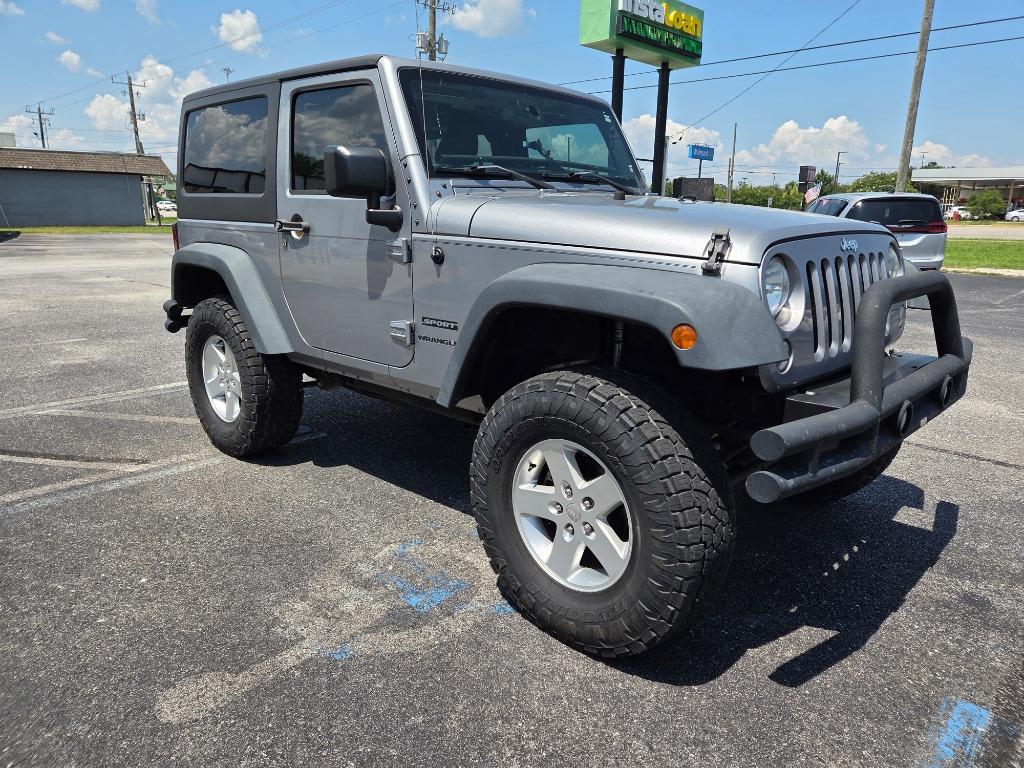 2015 Jeep Wrangler - $15,995