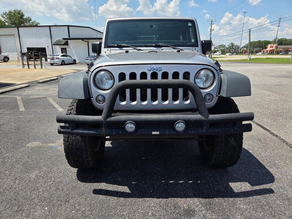 2015 Jeep Wrangler - $15,995