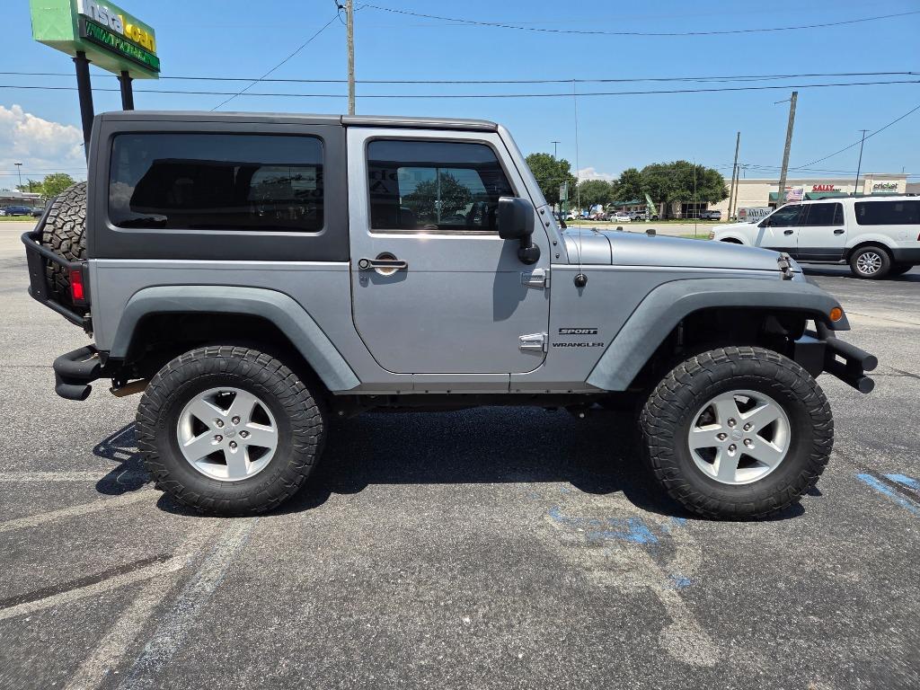 2015 Jeep Wrangler - $15,995