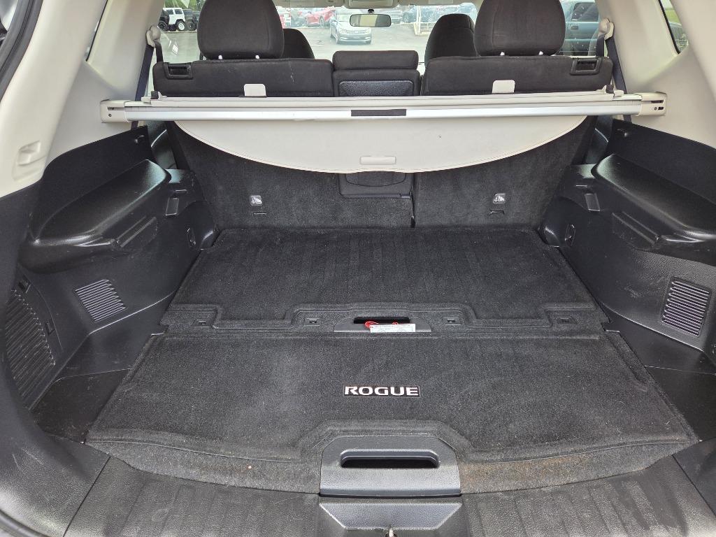 2016 Nissan Rogue - $12,995