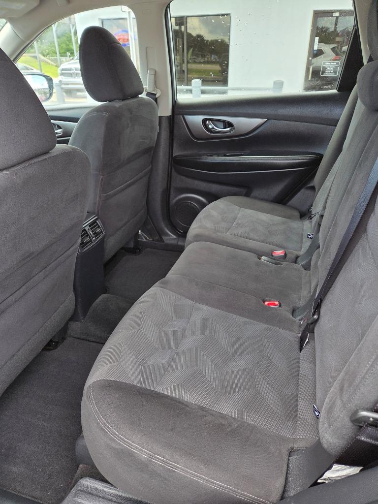 2016 Nissan Rogue - $12,995