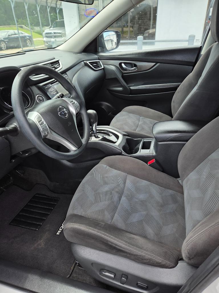 2016 Nissan Rogue - $12,995