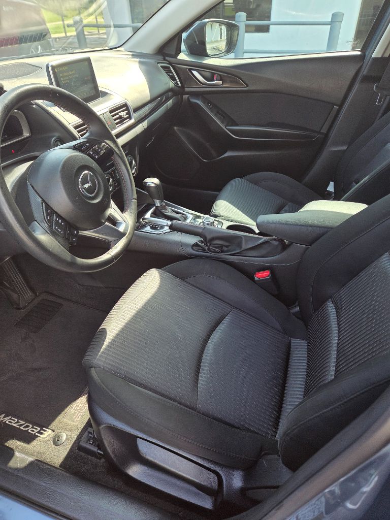 2016 MAZDA MAZDA3 - $13,995