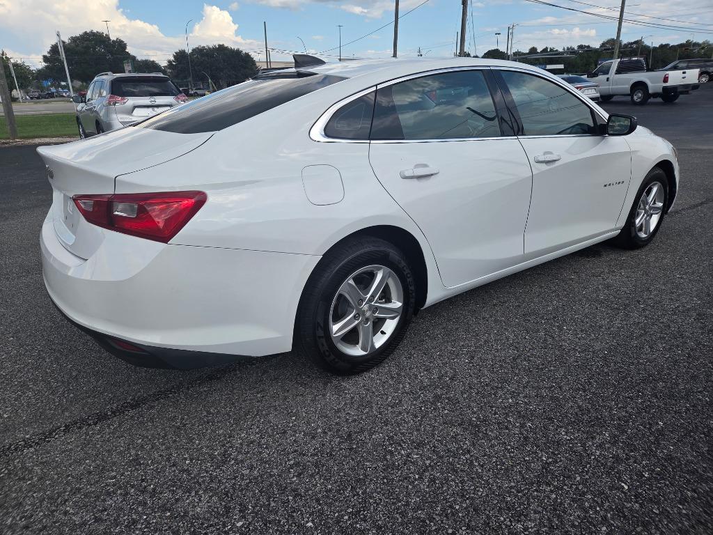 2023 Chevrolet Malibu - $15,995