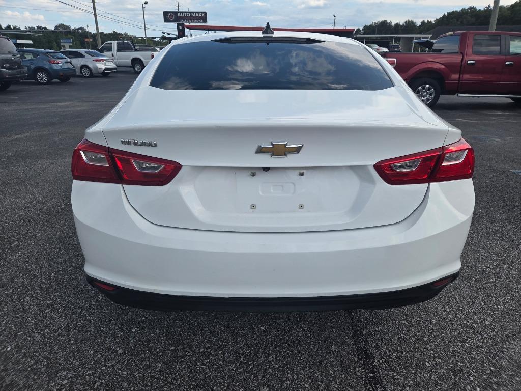 2023 Chevrolet Malibu - $15,995