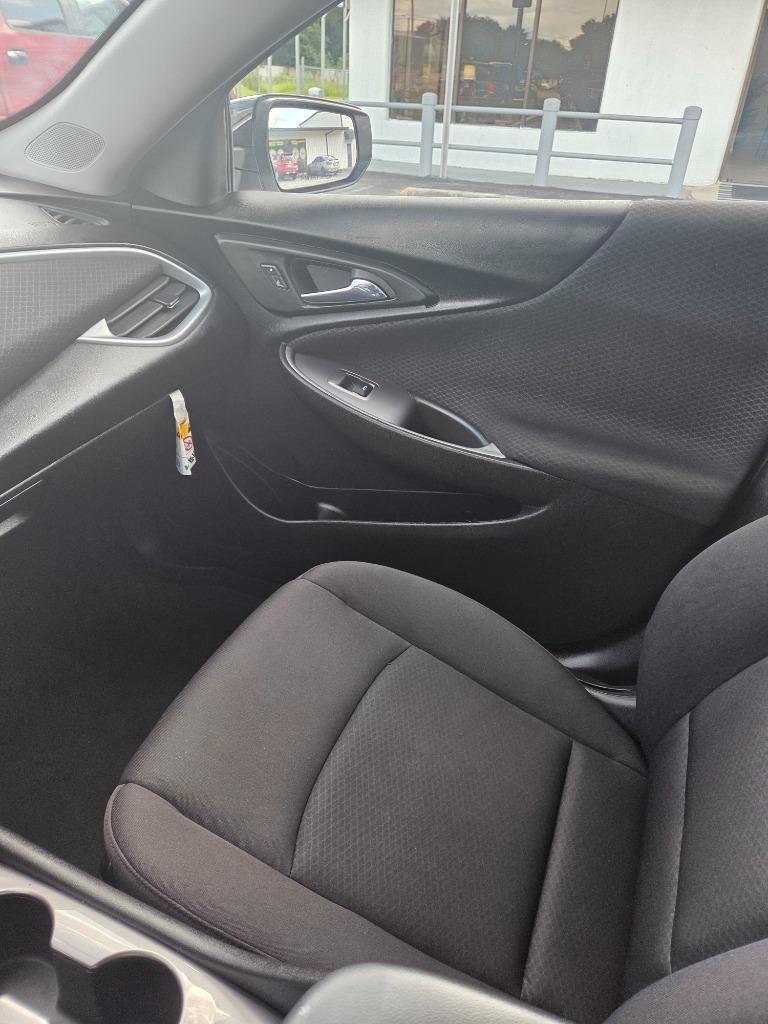 2023 Chevrolet Malibu - $15,995