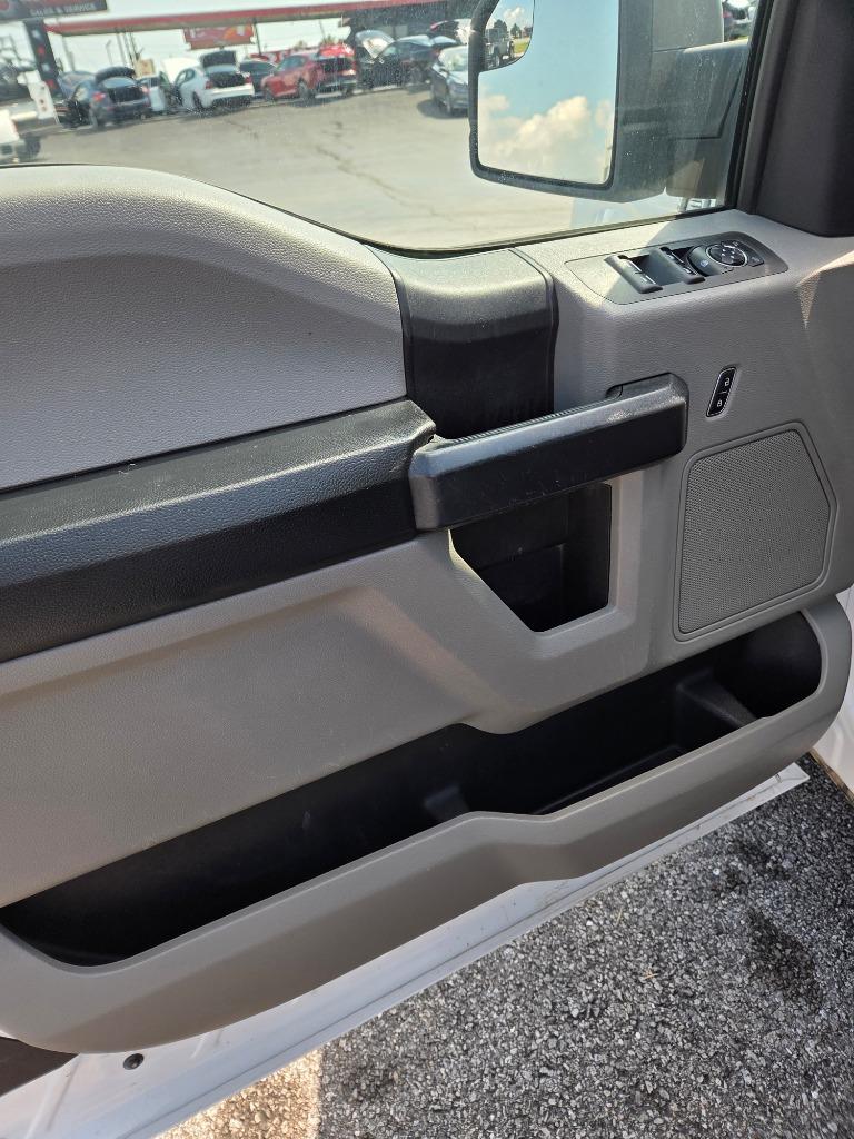 2016 Ford F-150 - $16,995