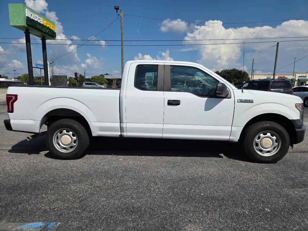2016 Ford F-150 - $16,995