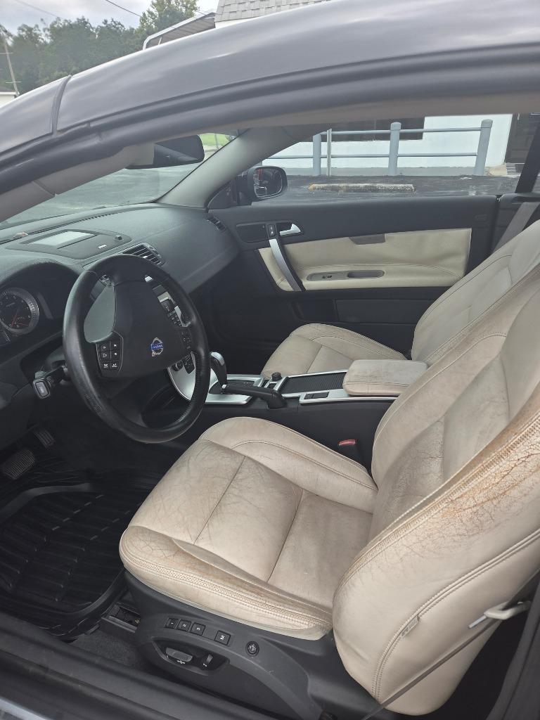 2011 Volvo C70 - $8,995