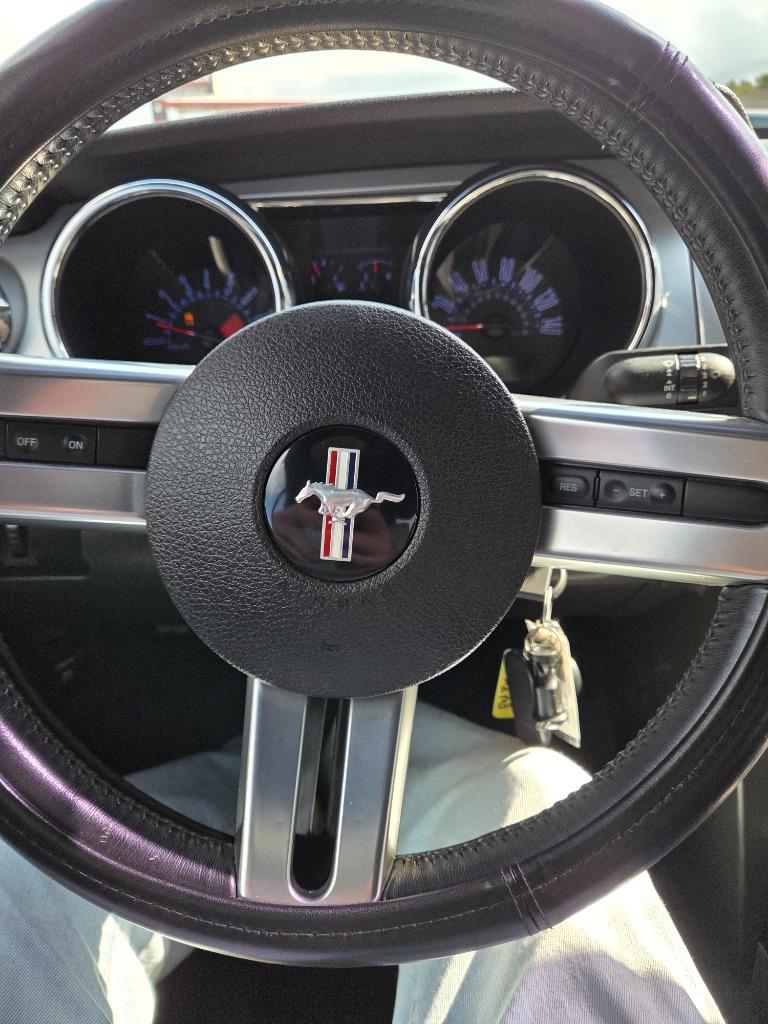 2006 Ford Mustang - $16,995