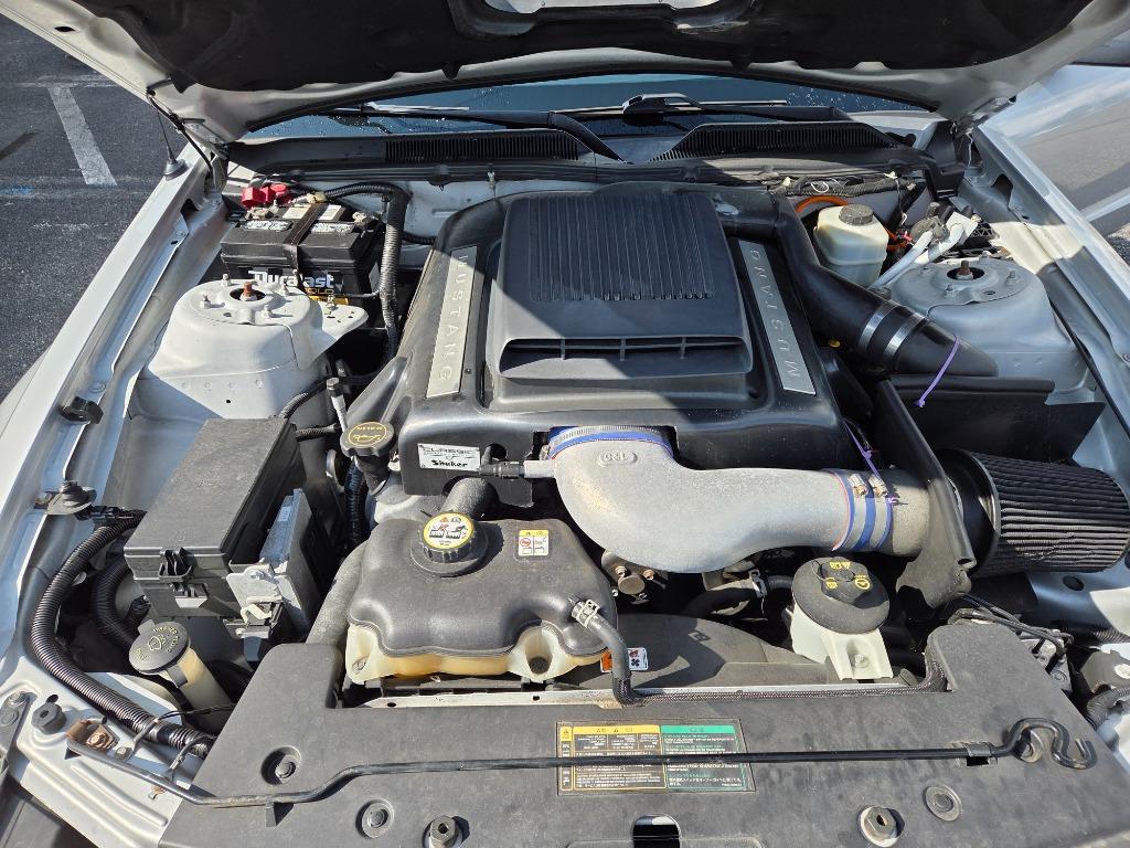 2006 Ford Mustang - $16,995