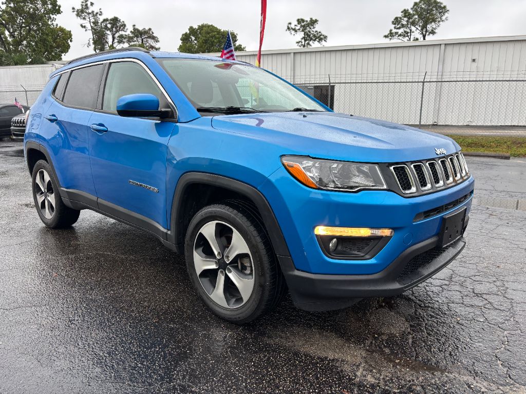 2018 Jeep Compass Latitude photo